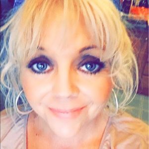 Meet your Posher, Kellie